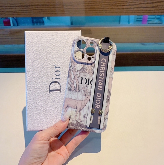 Dior phone case - Picture 3 of 6